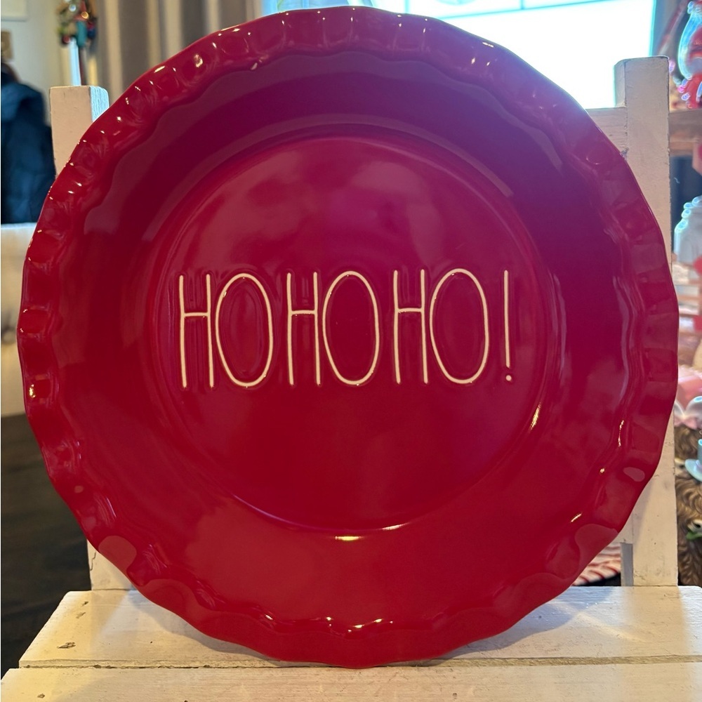 Rae Dunn Festive Red 'Ho Ho Ho' Pie Plate